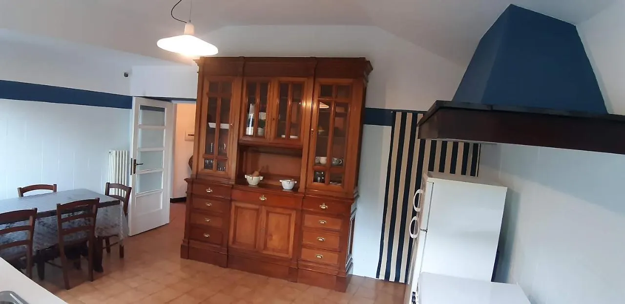 Tuvo Agriturismo 莱万托 公寓