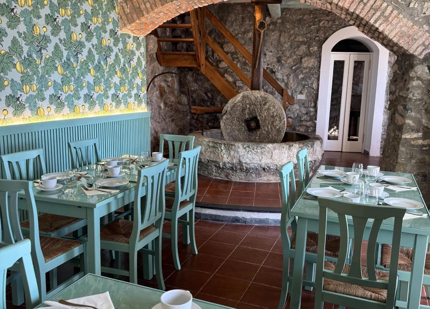 Tuvo Agriturismo 莱万托 公寓